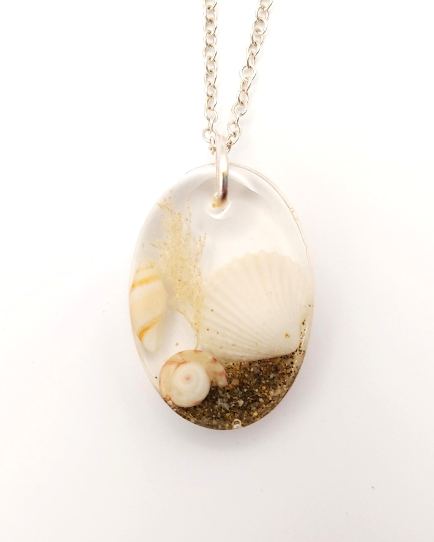 Necklace - Oval with Clam Shell