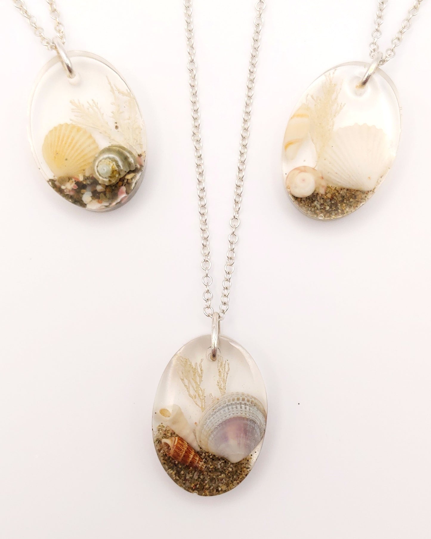 Necklace - Oval with Clam Shell