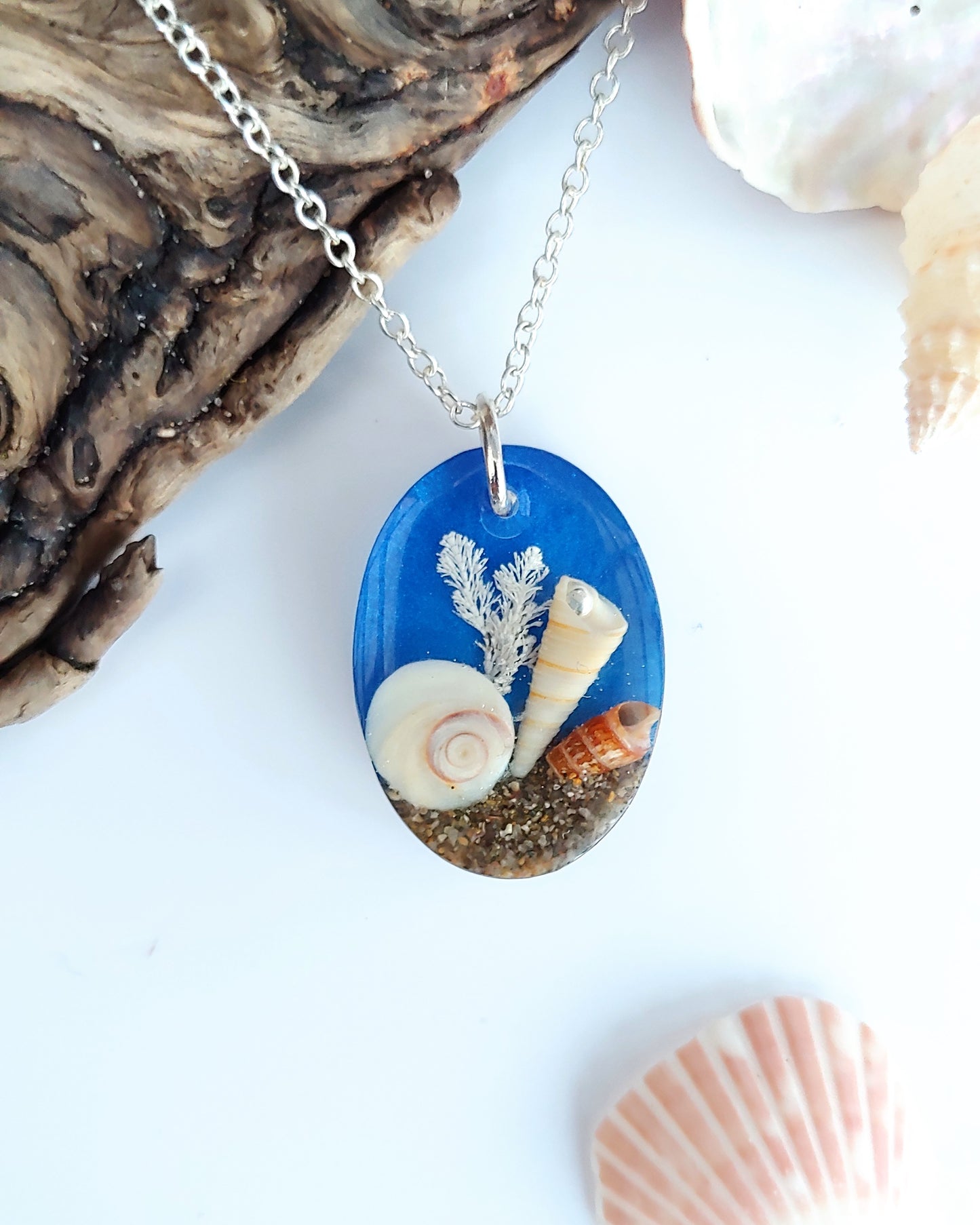 Necklace NEW - Oval with Cat's Eye Shell - Sea Blue