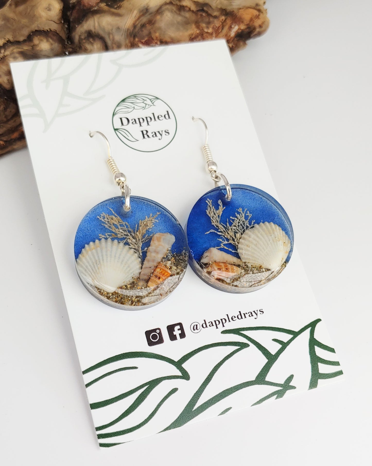Earrings NEW - Round with Clam Shell - Ocean Blue