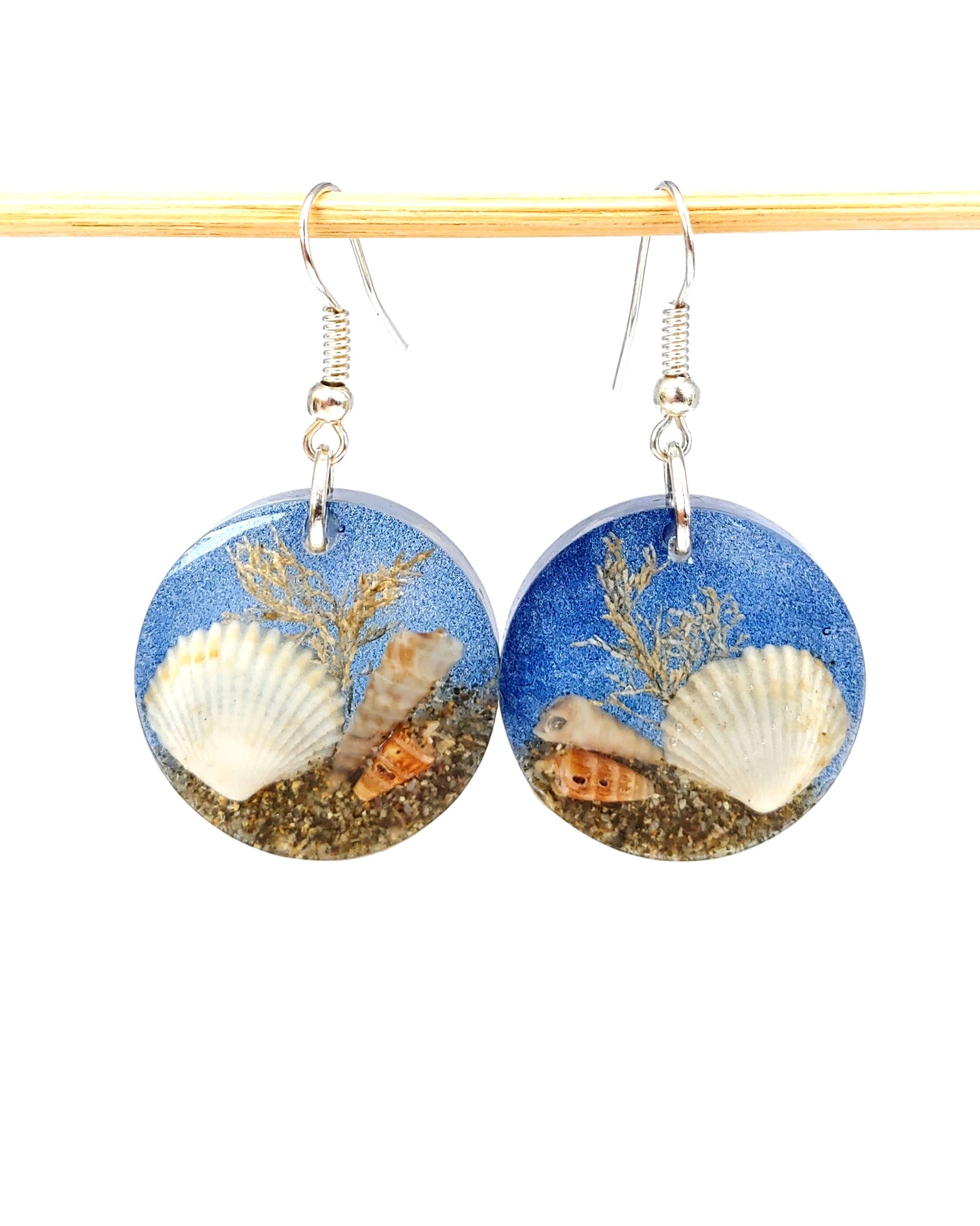 Earrings NEW - Round with Clam Shell - Ocean Blue