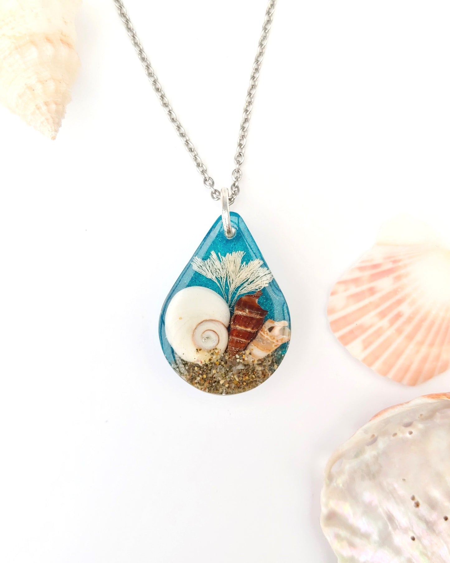 Necklace NEW - Teardrop with Cat's Eye Shell - Turquoise