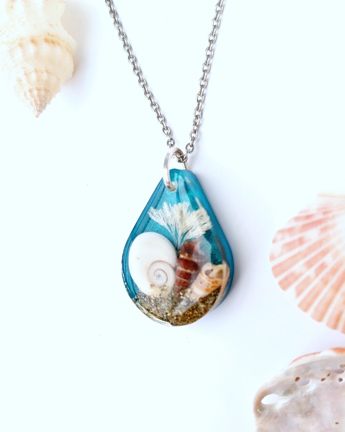 Necklace NEW - Teardrop with Cat's Eye Shell - Turquoise