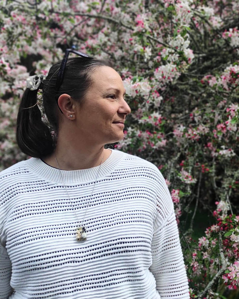 Necklace - Rectangle with Clam Shell